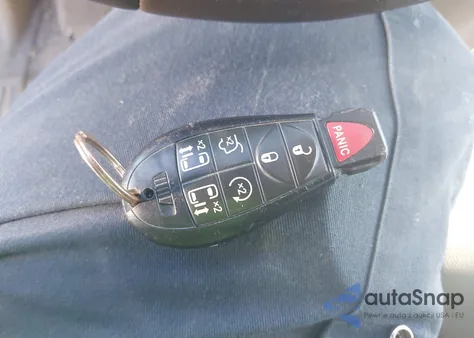 2015 Chrysler Town & Country Touring-L z USA, uszkodzony, nr VIN 2C4RC1CG2FR620120